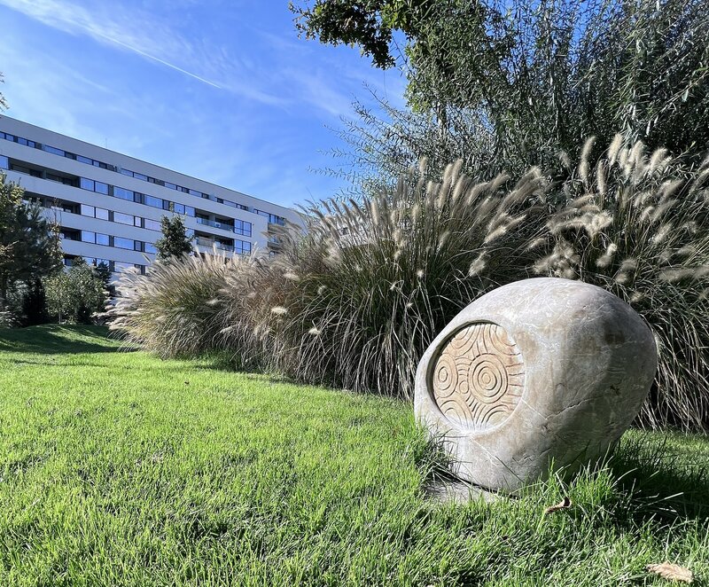 Lacul Straulest, Mall Colosseum,